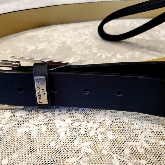 L@@K STONE MOUNTIAN Leather Black Belt with Purse NWT~ Cute & Practical - Picture 8 of 8
